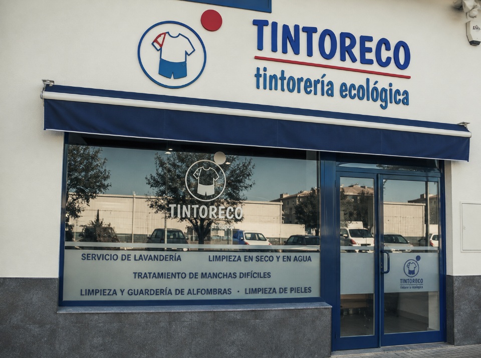Fachada de Tintoreco Tintorería Ecológica en Badajoz